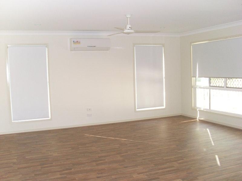 35 Oliver Dr, Redbank Plains QLD 4301