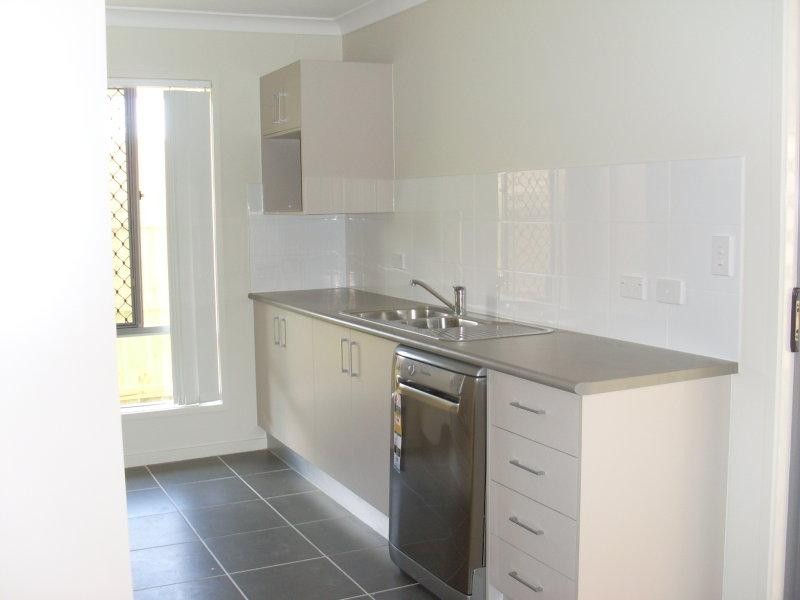 4 Doogal Ct, Redbank Plains QLD 4301