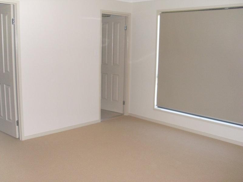 6 Sienna Place Pl, Redbank Plains QLD 4301