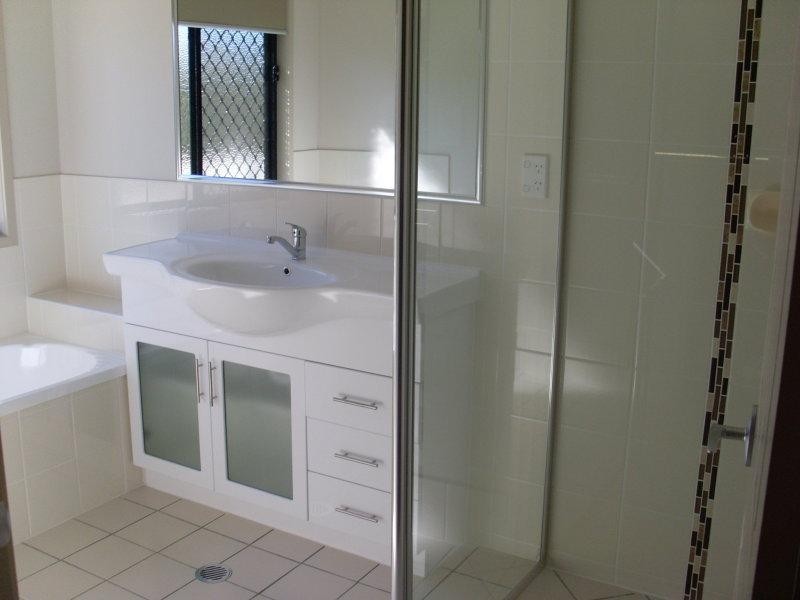 6 Sienna Place Pl, Redbank Plains QLD 4301