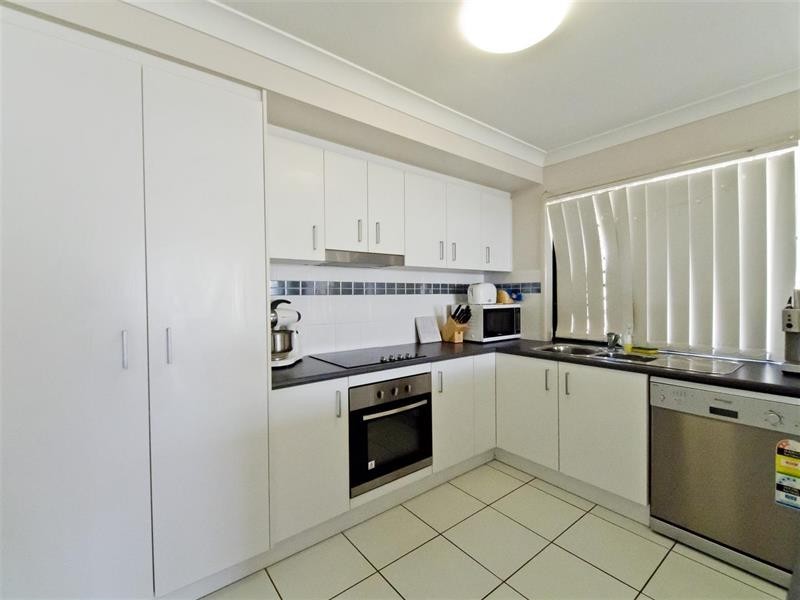 154 Brisbane Rd, Warner QLD 4500
