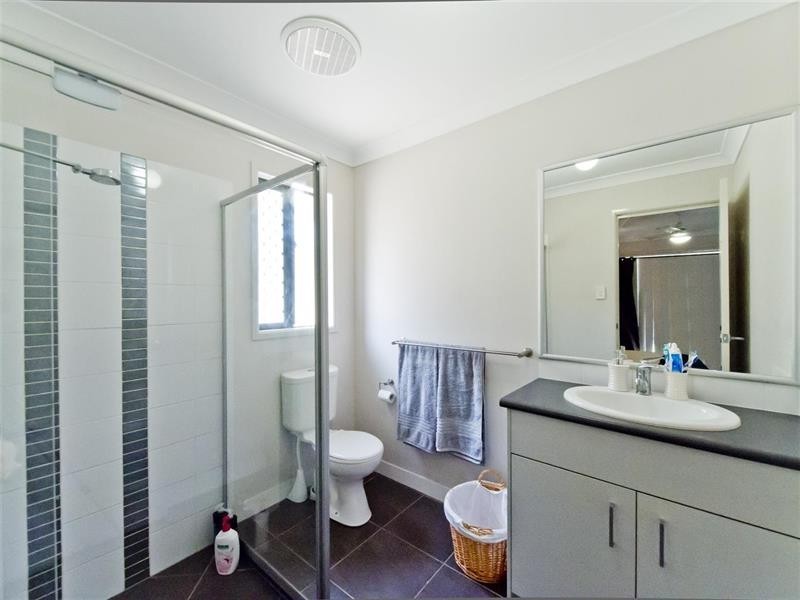 154 Brisbane Rd, Warner QLD 4500