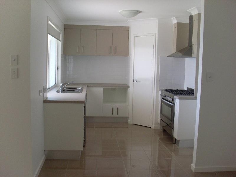 5 Doogal  Ct, Redbank Plains QLD 4301