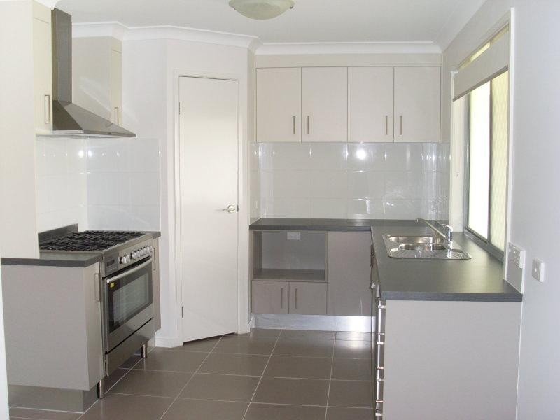 3 Doogal Ct, Redbank Plains QLD 4301