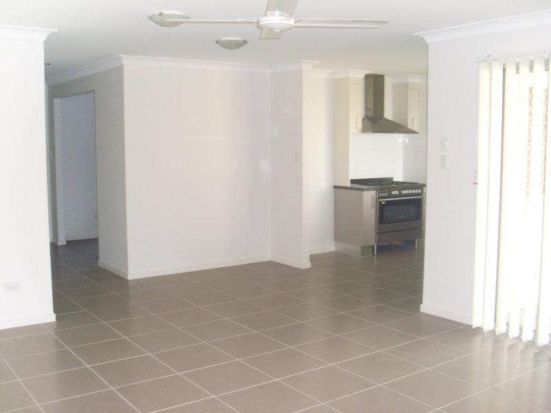 3 Doogal Ct, Redbank Plains QLD 4301