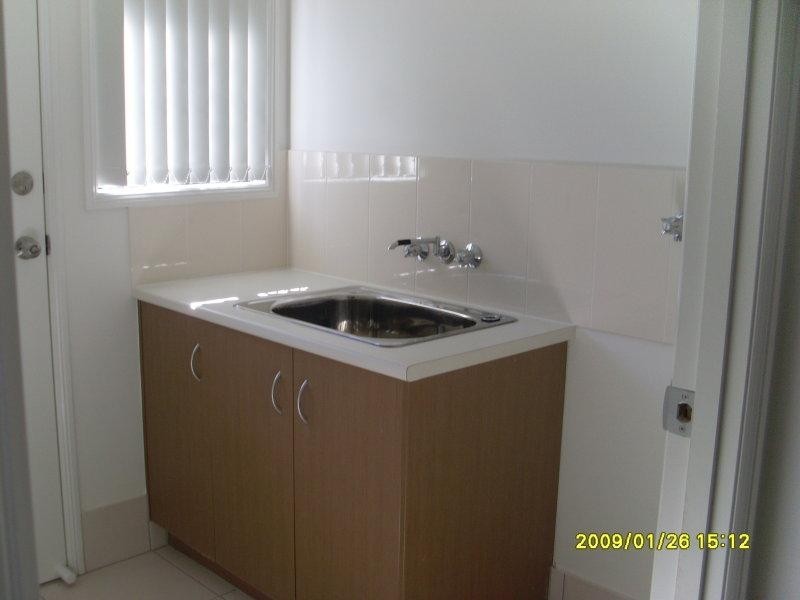 8 Bushlark  Pl, Goodna QLD 4300