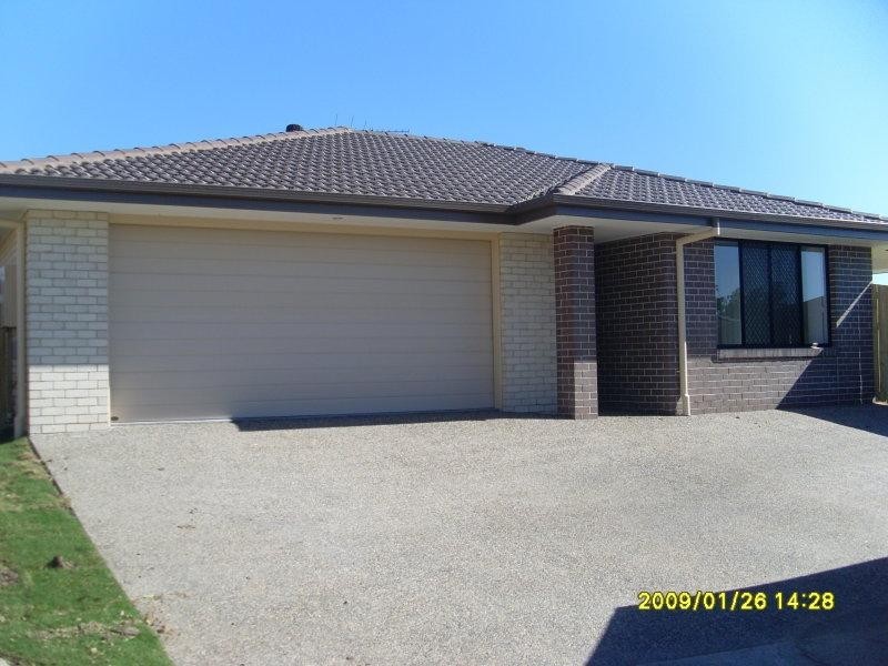 43 Peggy  Cres, Redbank Plains QLD 4301
