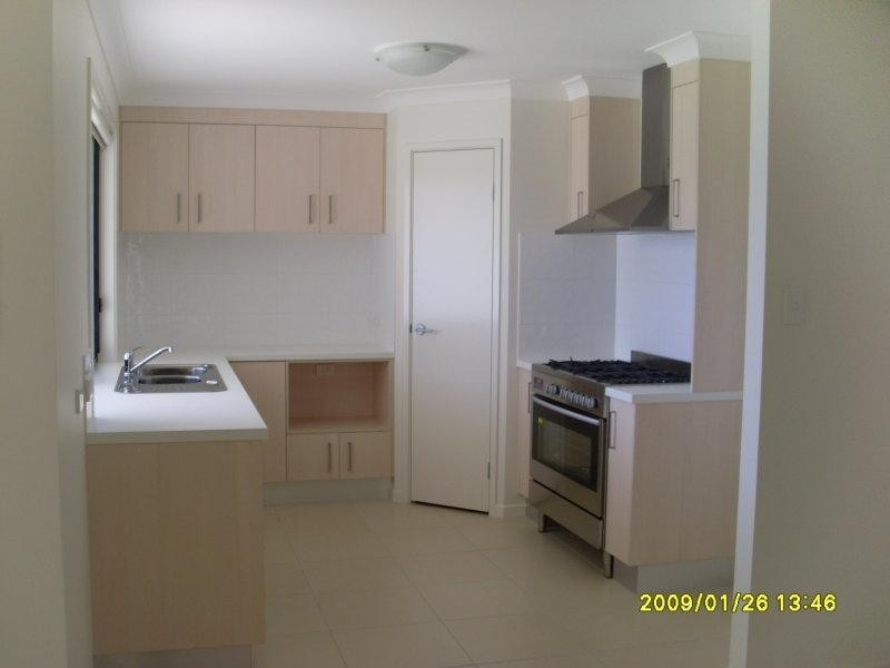 1 Doogal Ct, Redbank Plains QLD 4301