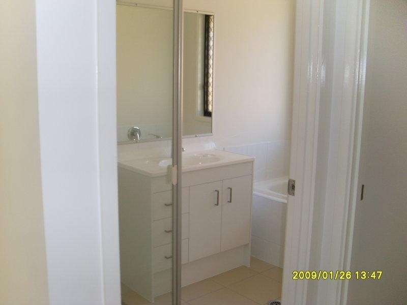 1 Doogal Ct, Redbank Plains QLD 4301