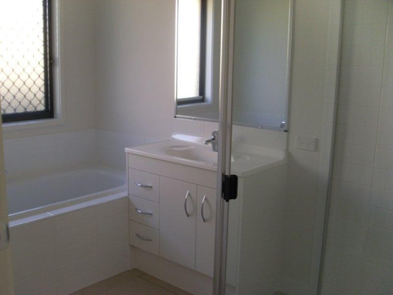 45 Peggy  Cres, Redbank Plains QLD 4301