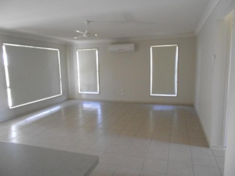 9 Carnell St, Goodna QLD 4300