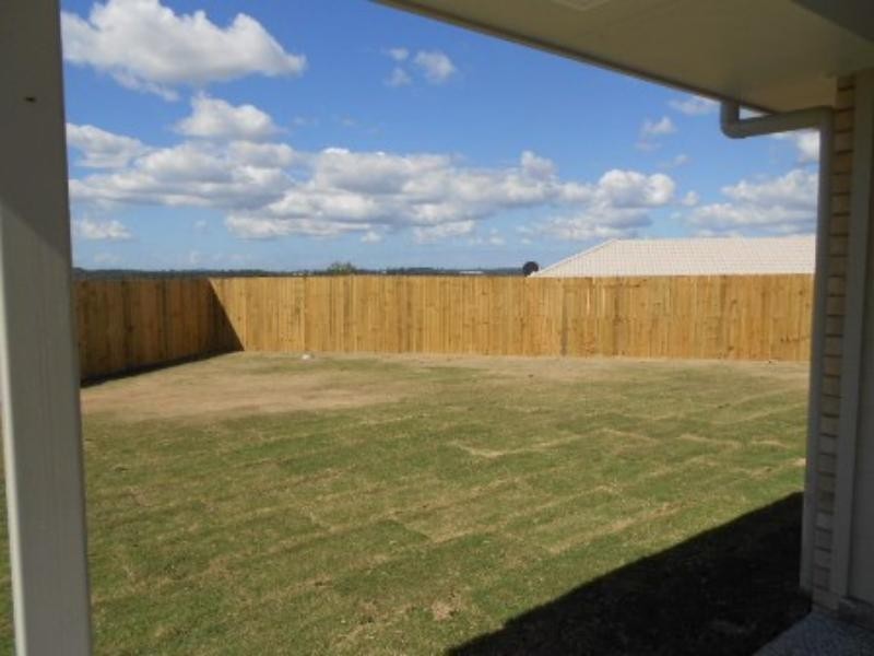 9 Carnell St, Goodna QLD 4300