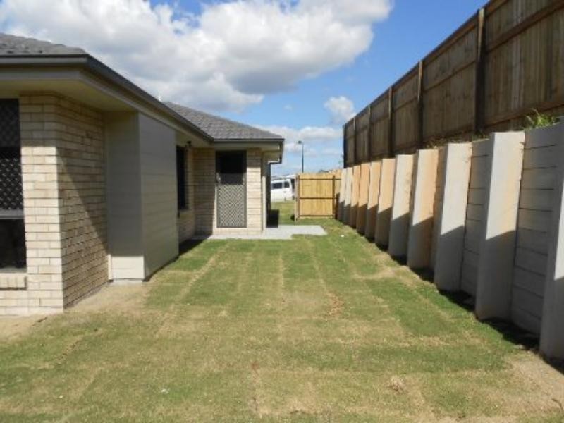 9 Carnell St, Goodna QLD 4300