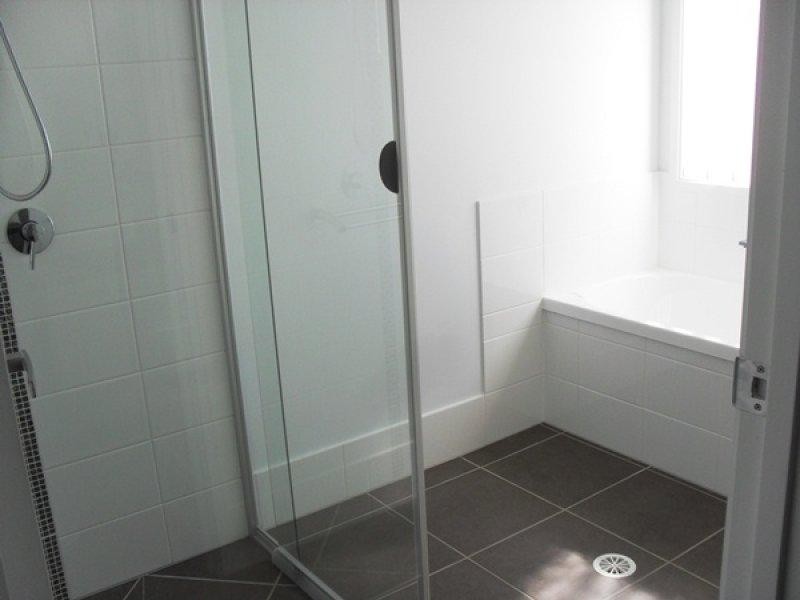 4 Tribulation Cres, Coomera QLD 4209