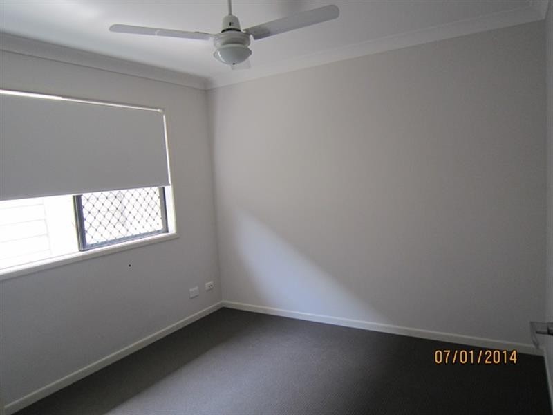 10 Stanbury  Dr, Goodna QLD 4300