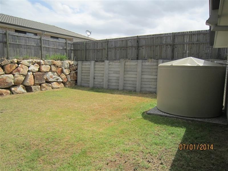 10 Stanbury  Dr, Goodna QLD 4300