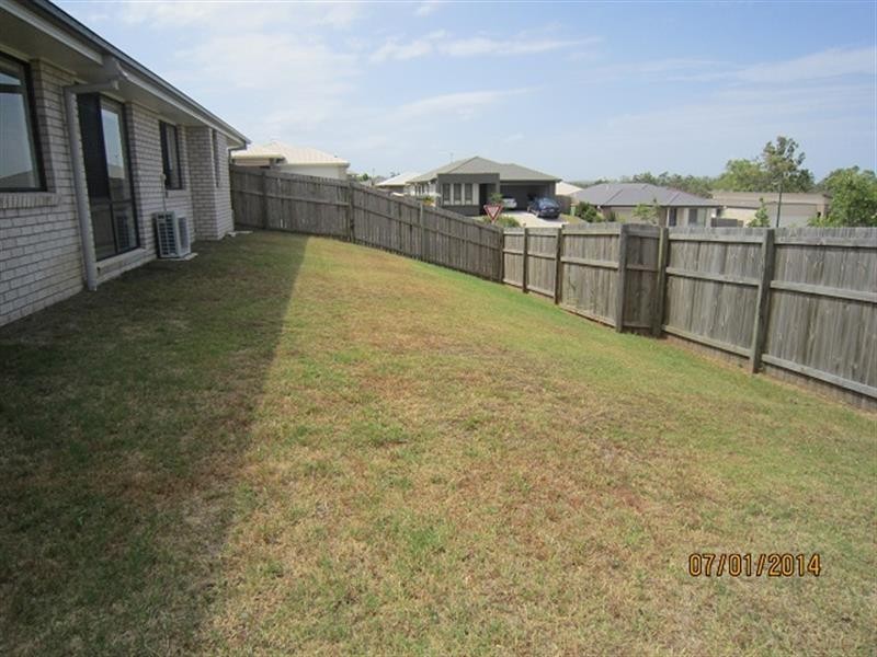 10 Stanbury  Dr, Goodna QLD 4300