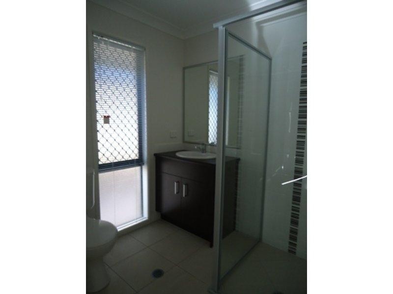 50 Moor Cct, Warner QLD 4500