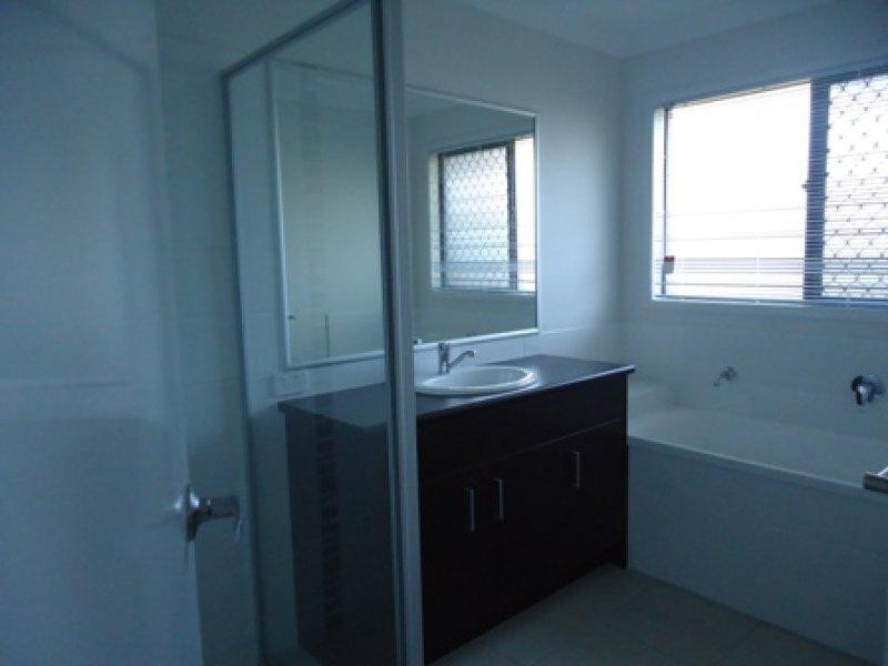 50 Moor Cct, Warner QLD 4500