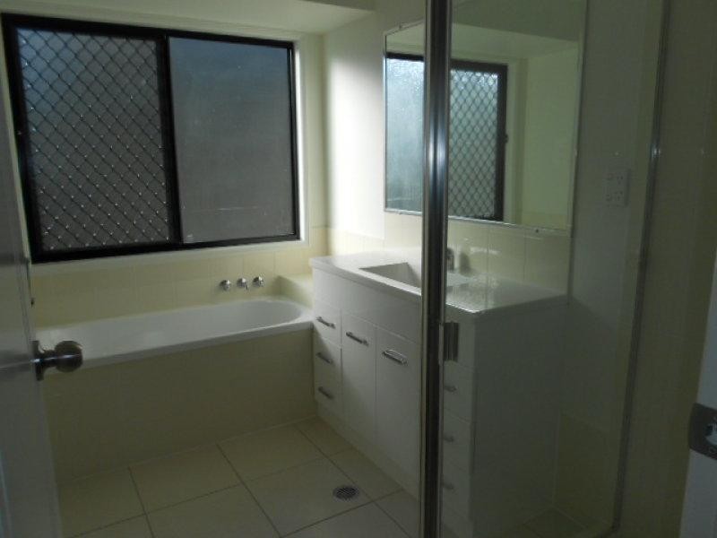 14 Figbird Cl, Goodna QLD 4300