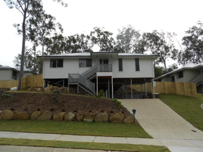 20 Andrew Walker  Dr, Goodna QLD 4300