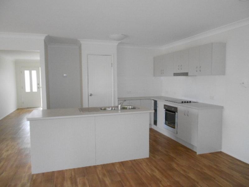 20 Andrew Walker  Dr, Goodna QLD 4300