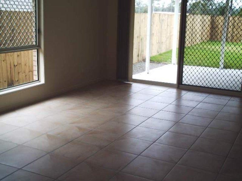 27 Greene St, Rothwell QLD 4022