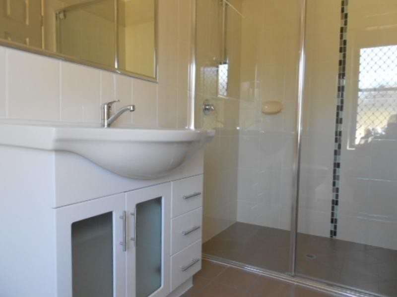 18 Arabella Cl, Redbank Plains QLD 4301
