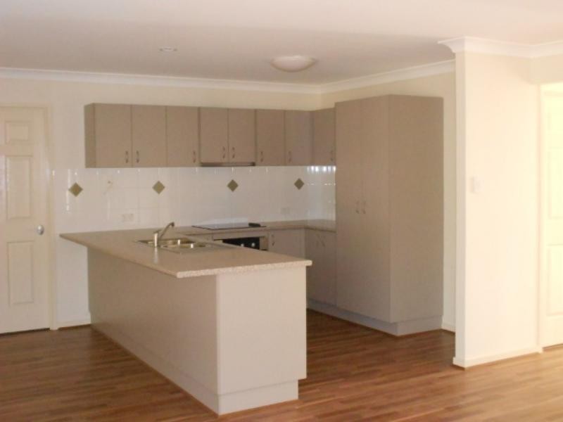 4 Arabella  Ct, Redbank Plains QLD 4301