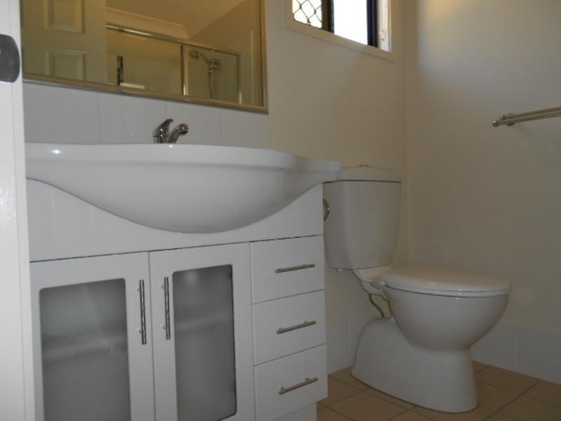 4 Arabella  Ct, Redbank Plains QLD 4301