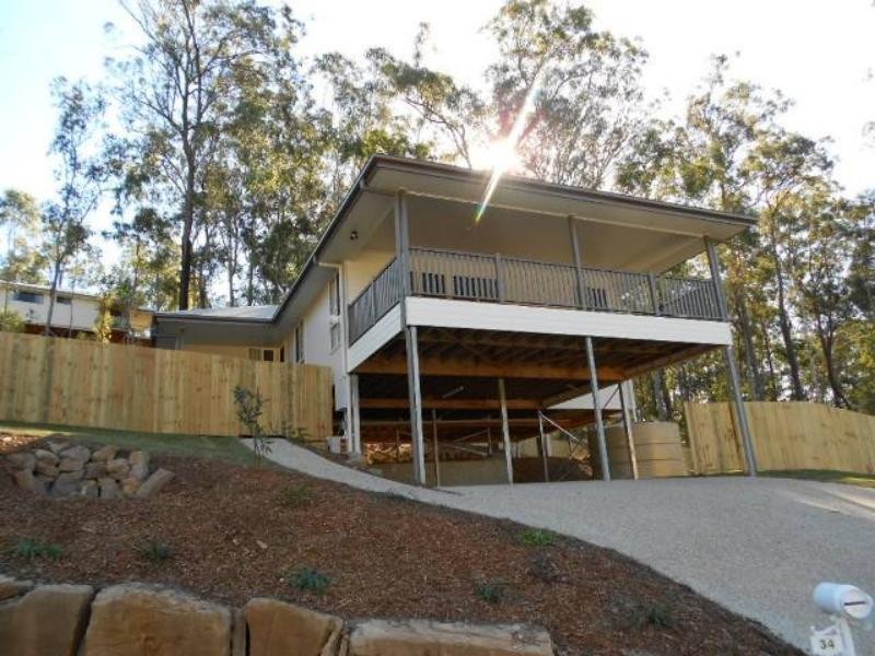 34 Andrew Walker  Dr, Goodna QLD 4300