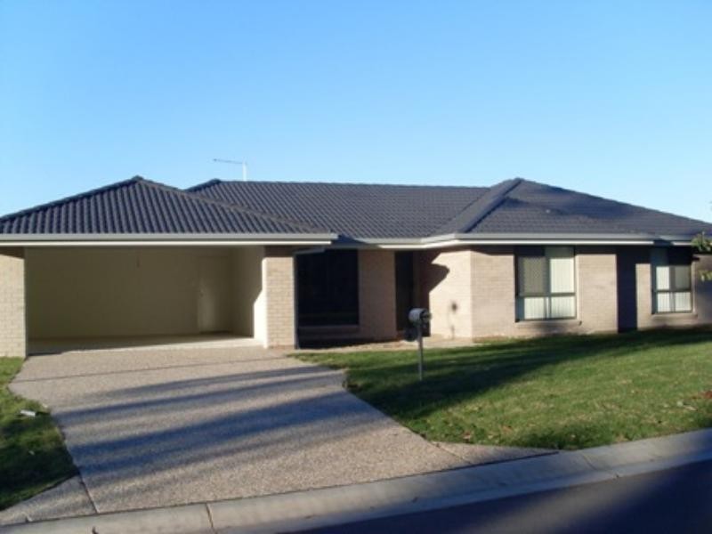 2 Starling  St, Eagleby QLD 4207