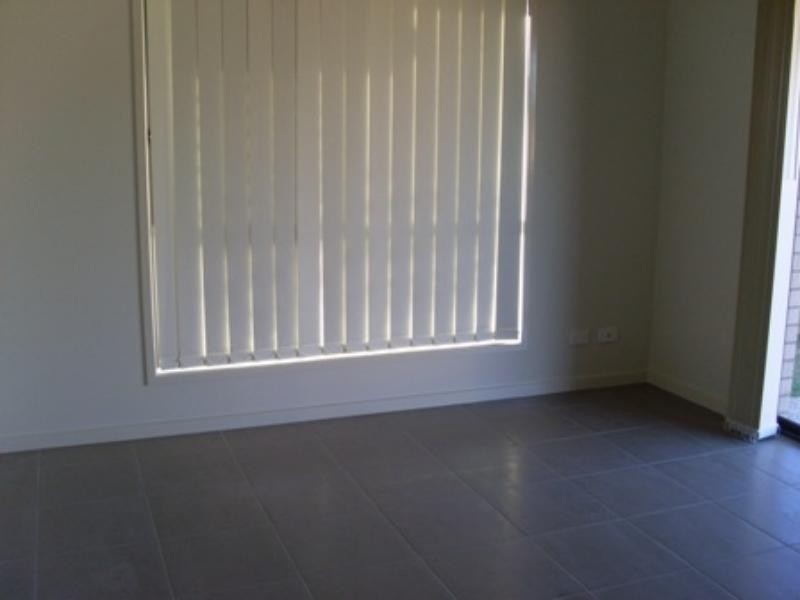 2 Starling  St, Eagleby QLD 4207