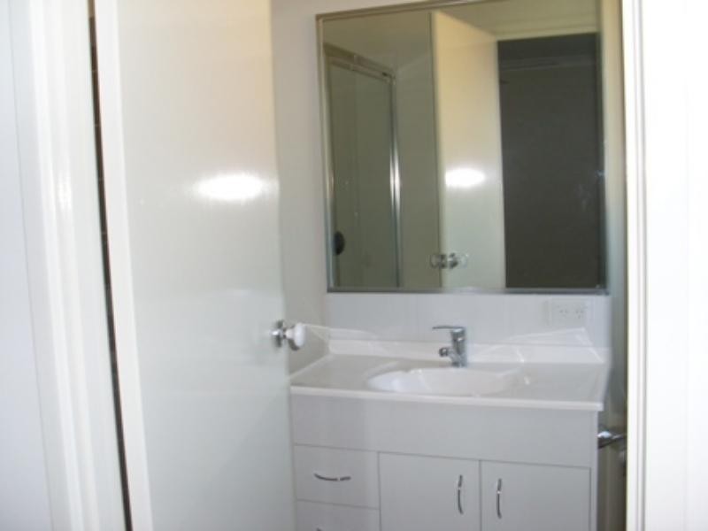 2 Starling  St, Eagleby QLD 4207