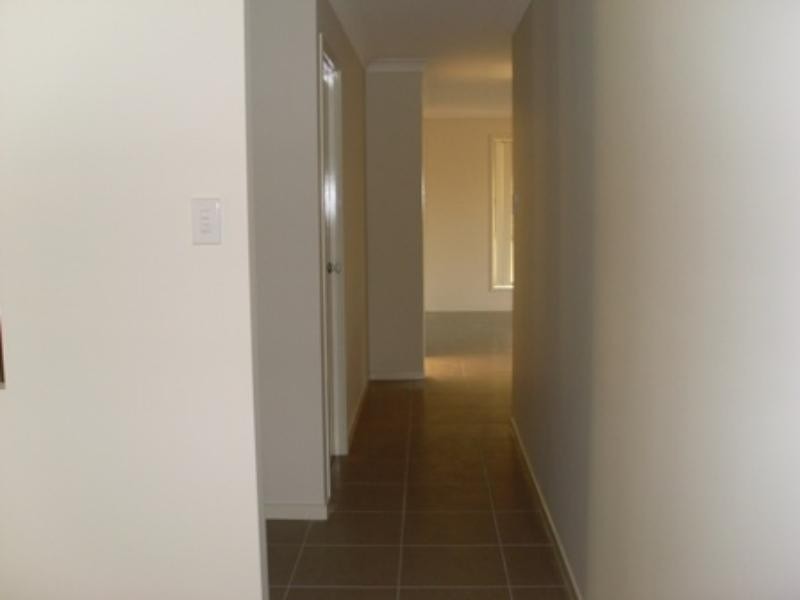 2 Starling  St, Eagleby QLD 4207