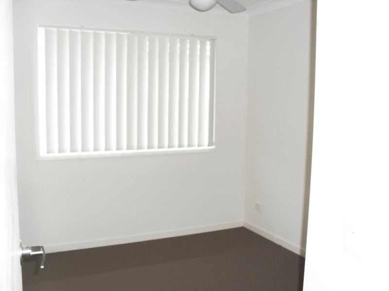 4/26 Jimmy  Rd, Coomera QLD 4209