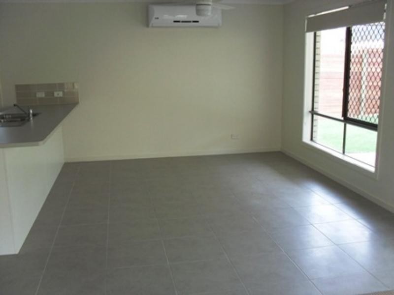 19 Parkview St, Bahrs Scrub QLD 4207