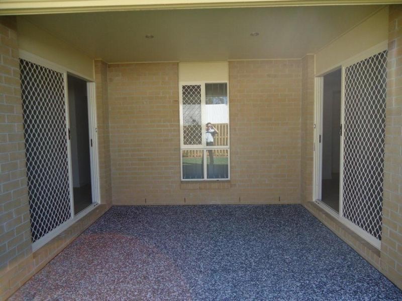 30 Bowerbird Cres, Dakabin QLD 4503