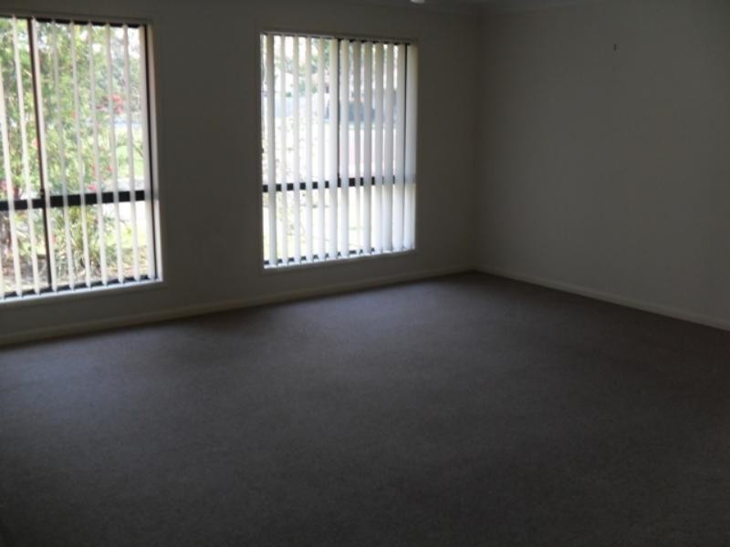 2 Highfields Ct, Loganlea QLD 4131