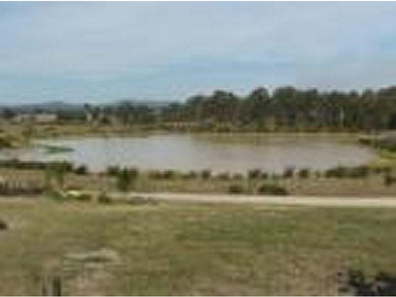 38 Lake Manchester Ct, Logan Reserve QLD 4133
