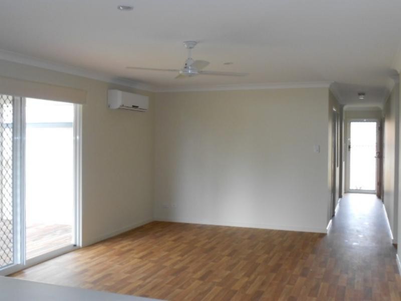 1 Stanbury  Dr, Goodna QLD 4300