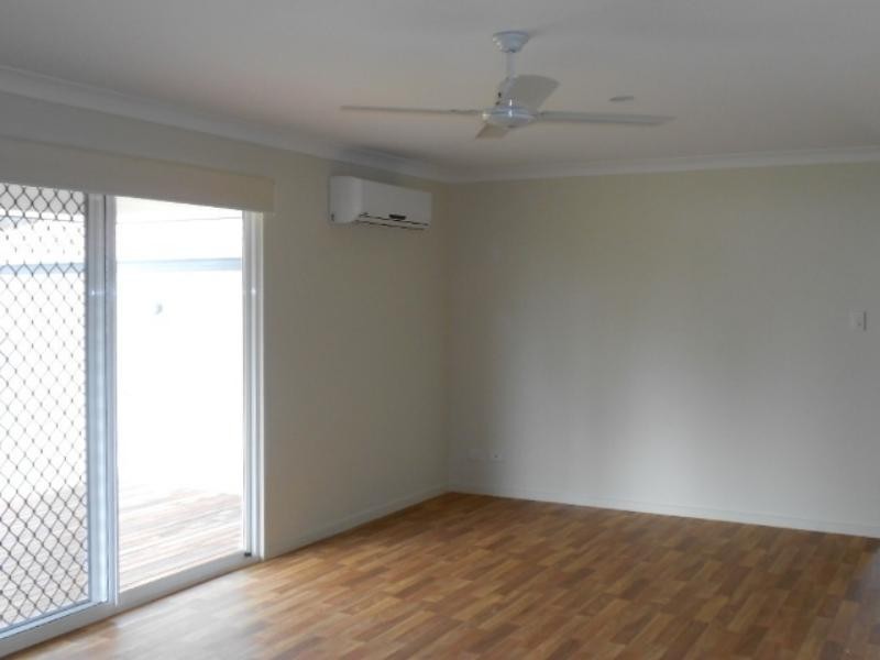 1 Stanbury  Dr, Goodna QLD 4300