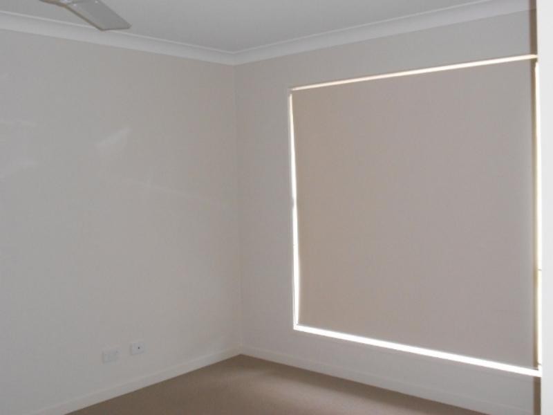 1 Stanbury  Dr, Goodna QLD 4300