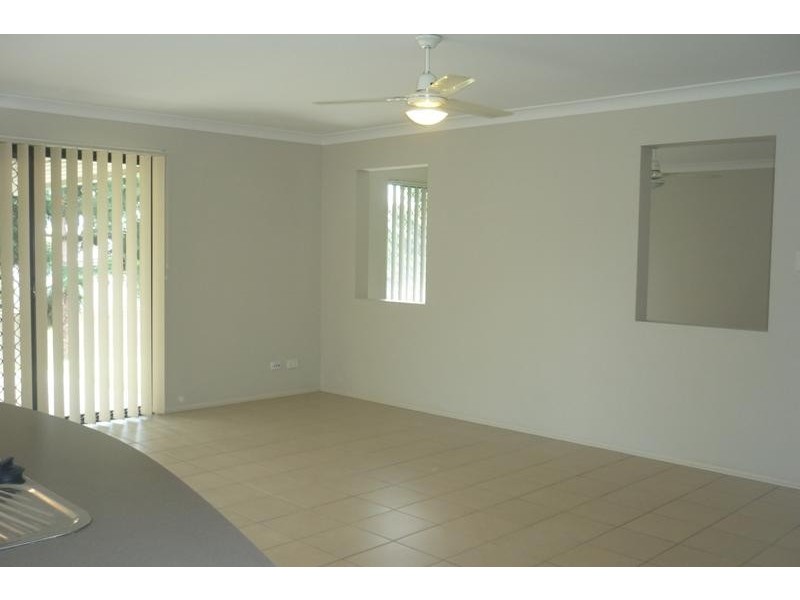 25 Muscari Cres, Drewvale QLD 4116