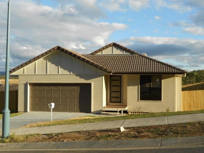 9 Oliver Dr, Redbank Plains QLD 4301