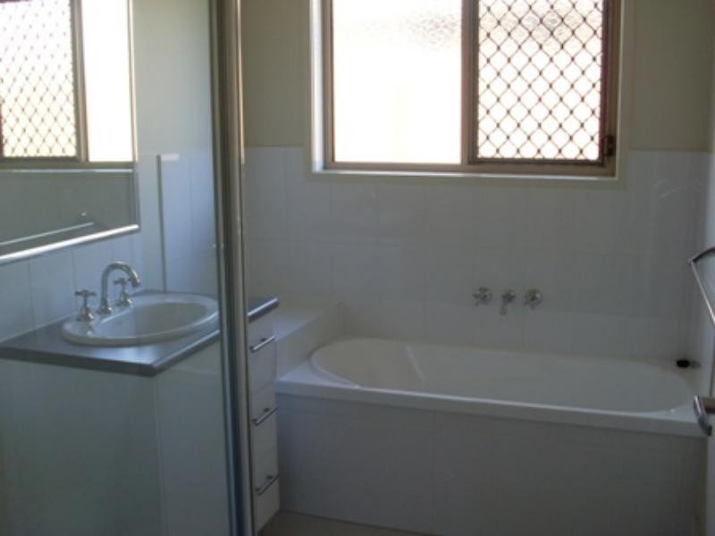 23 Peggy Cres, Redbank Plains QLD 4301