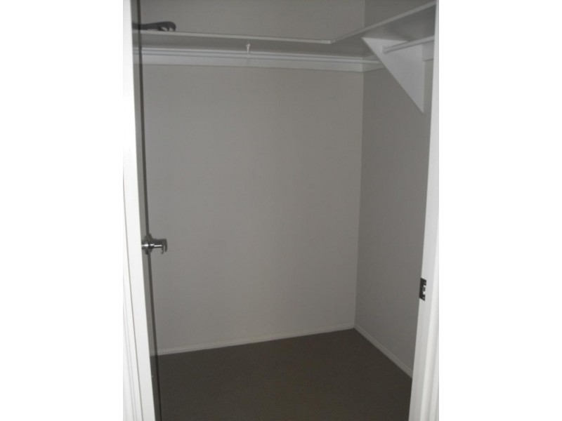 12 Whitlock Dr, Rothwell QLD 4022