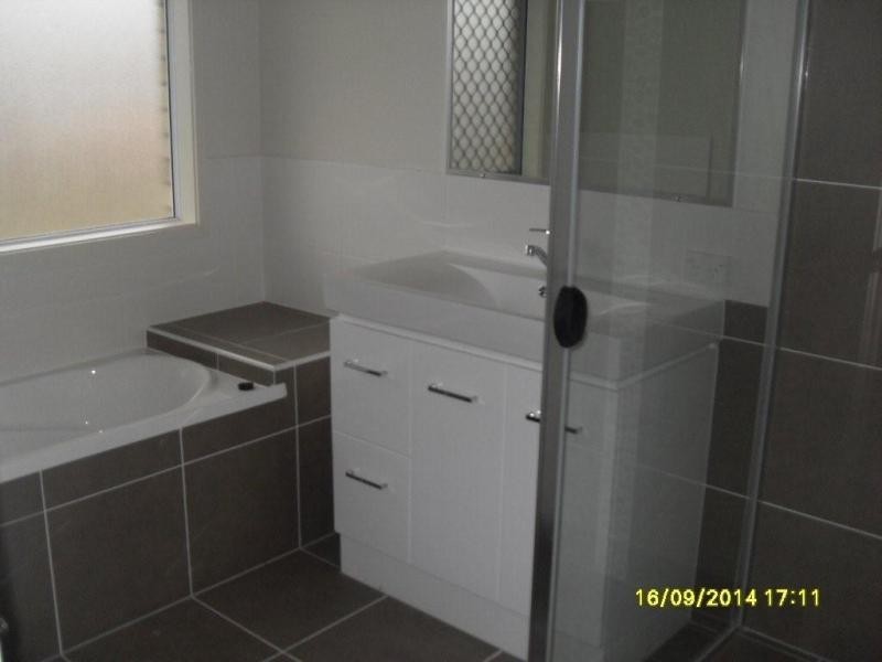 12 Nathan Cl, Redbank Plains QLD 4301
