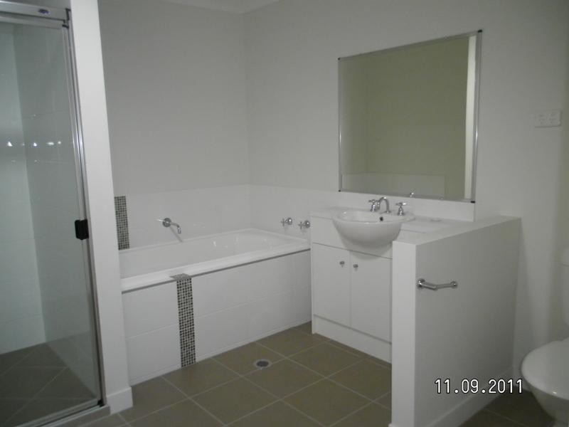 52 Ballow Cres, Redbank Plains QLD 4301