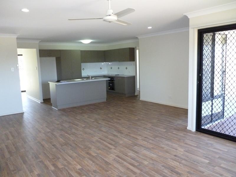 3 Oliver Dr, Redbank Plains QLD 4301